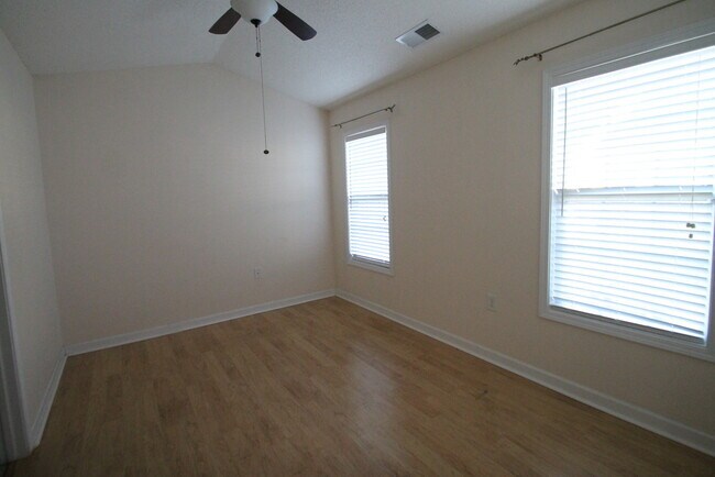 Building Photo - 1555 Tiana Way