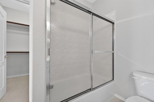 Building Photo - 16 Regency Pt