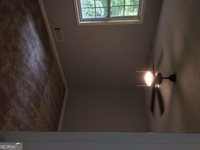 Building Photo - 5826 Simone Dr