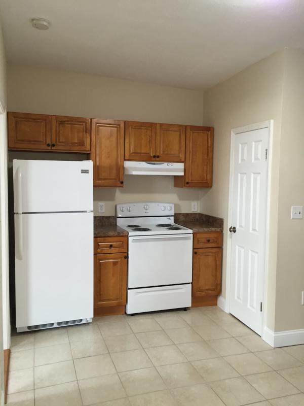 Building Photo - 884 Huntington Ave