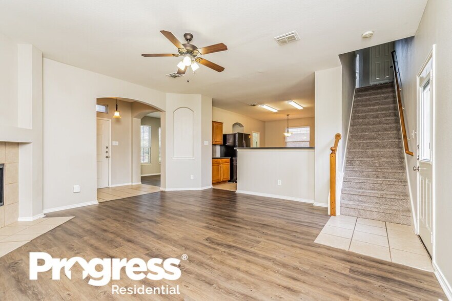 Building Photo - 1253 Spring Water Dr