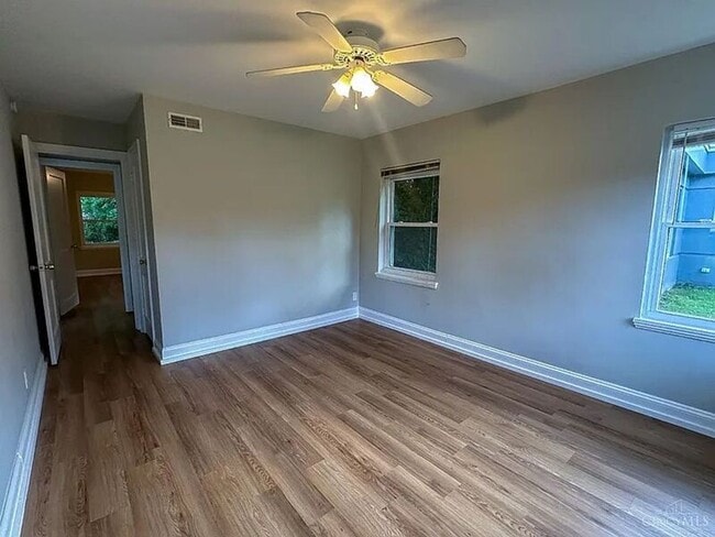 Building Photo - 1470 Antoinette Ave