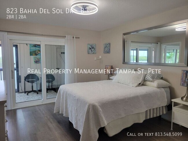 Building Photo - 823 Bahia Del Sol Dr