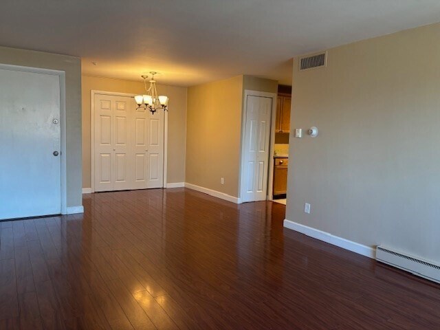 Building Photo - 53 Melrose St