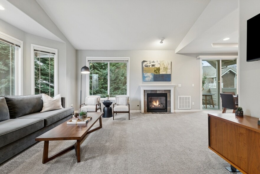 Oversized Spacious Floor Plans - Grandridge Place