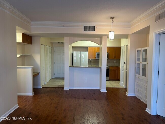 Building Photo - 10435 MIDTOWN Pky