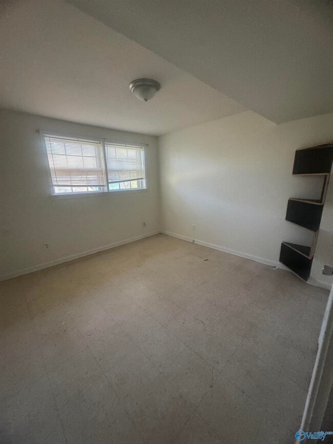 Building Photo - 4605 Broadmeadow Ln NW