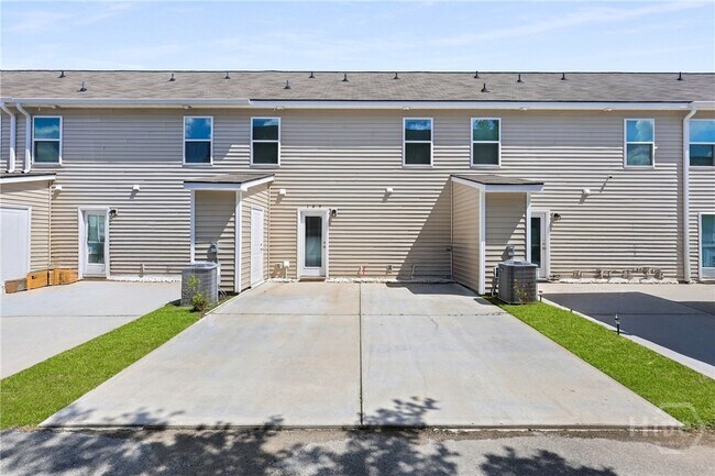 Building Photo - 109 Birch Cir
