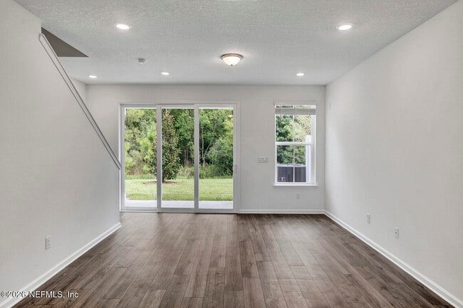 Building Photo - 73 Mellowood Ln