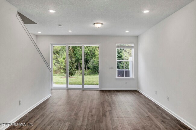 Building Photo - 73 Mellowood Ln