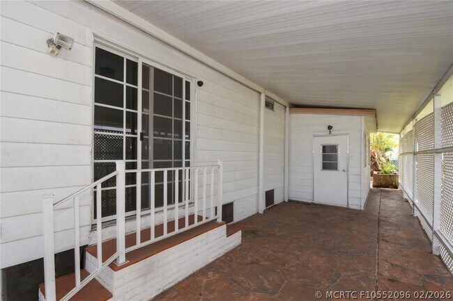 Building Photo - 8608 SW 17th St