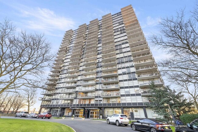 Building Photo - 6050 JFK Blvd E