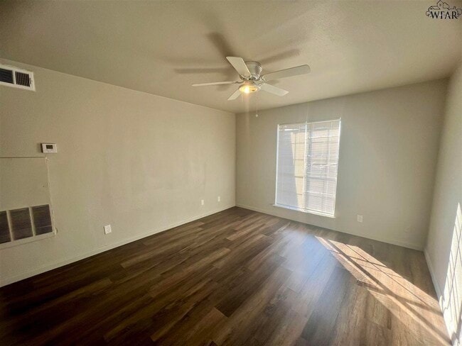 Primary Photo - 1509 Trigg Ln