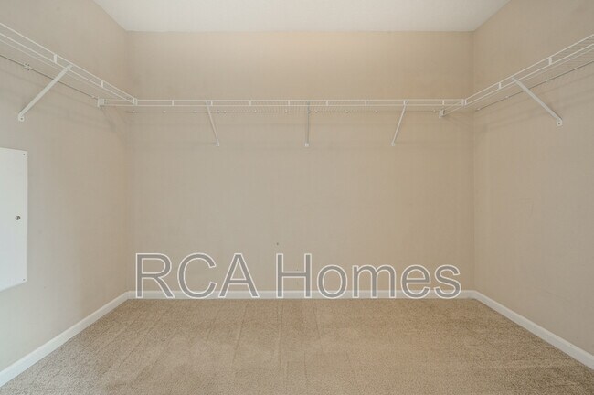 Building Photo - 8189 Admirals Landing Pl