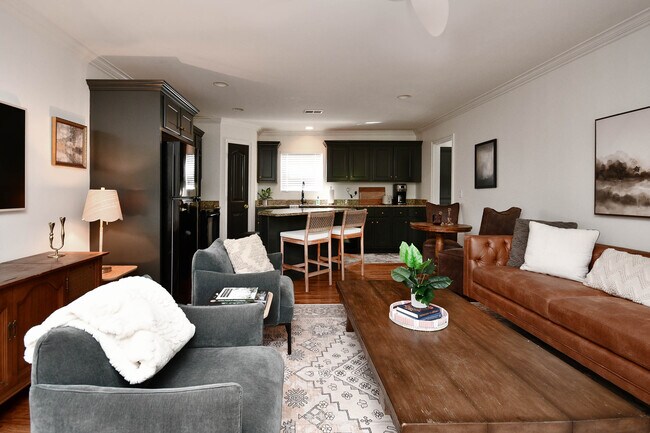 Building Photo - 7 Hamilton Ave