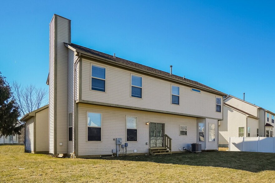 Building Photo - 925 Mahle Dr