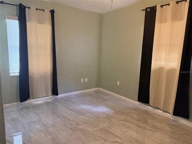 Building Photo - 5401 Hermosa St