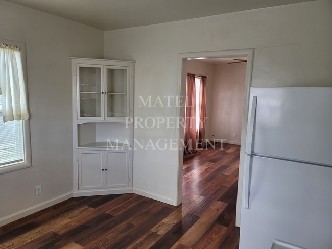 Building Photo - No Deposit