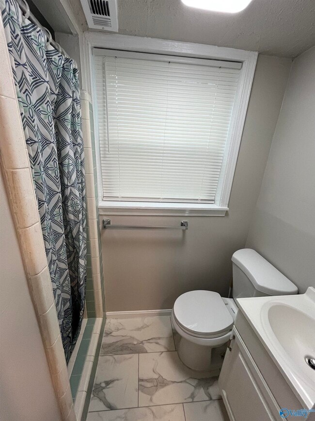 Building Photo - 4708 Dahlia Dr NW