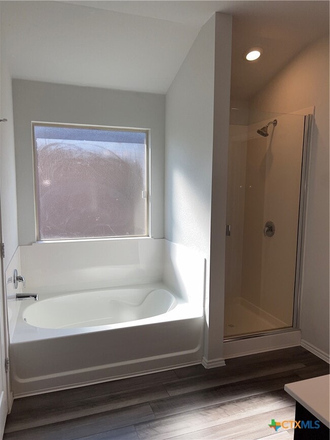 Building Photo - 302 Saddleback Trl