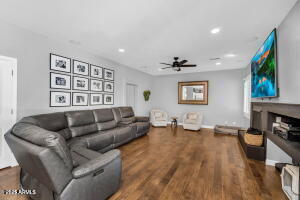 Building Photo - 11225 E Sylvan Ave