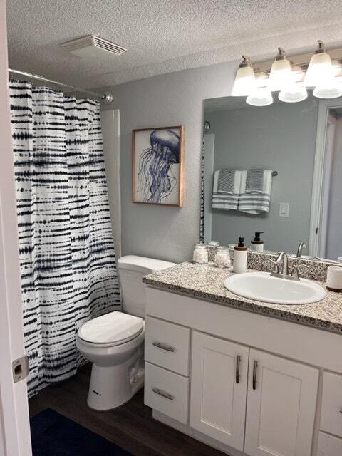 Building Photo - 111 73rd Ave N