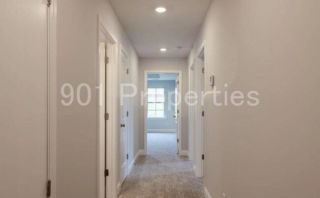 Building Photo - 5961 Uselton Dr