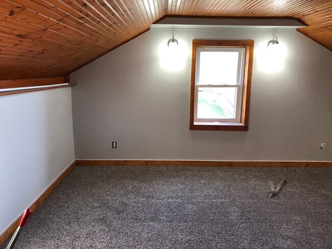 Building Photo - 1201 Jefferson St