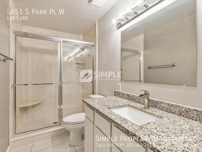 Building Photo - 5651 S Park Pl W