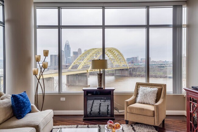Building Photo - 400 Riverboat Row