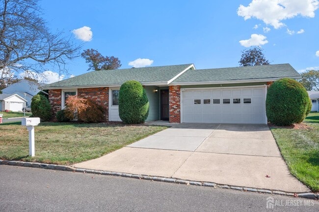 Building Photo - 351A Jutland Dr