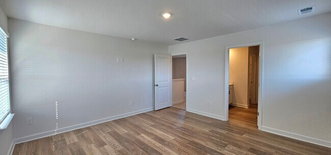 Building Photo - 3 Bed | 2.5 Bath | 2-Car Garage | Brand-Ne...
