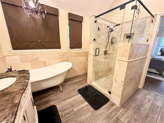 Building Photo - 198 Radecke Rd