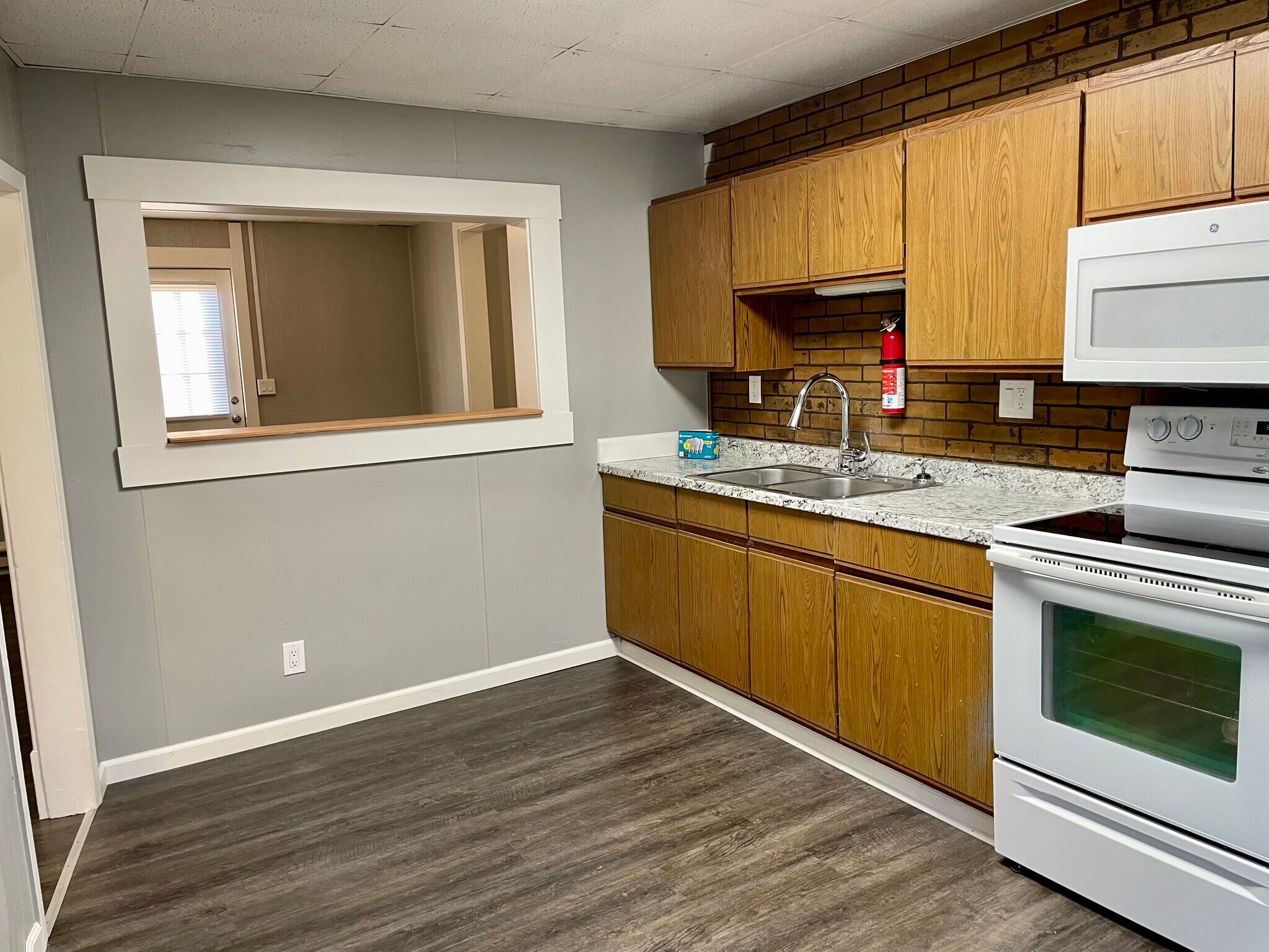 Building Photo - 1430 9th St