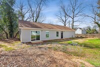 Building Photo - 1217 Skyview Rd
