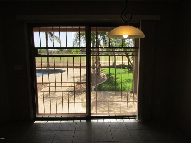 Building Photo - 1346 S Palomino Creek Dr