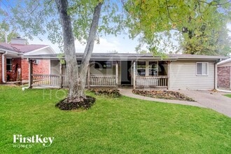 Building Photo - 1860 Alton St