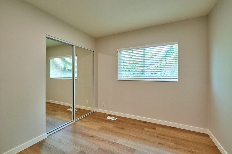 Building Photo - 3826 S 1250 E