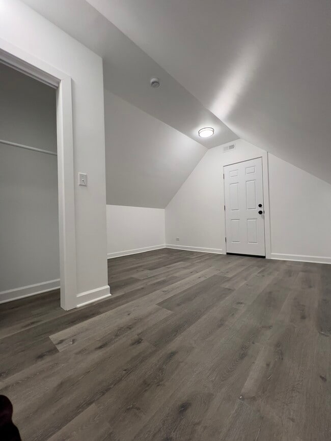 Building Photo - 4537 S Hermitage Ave