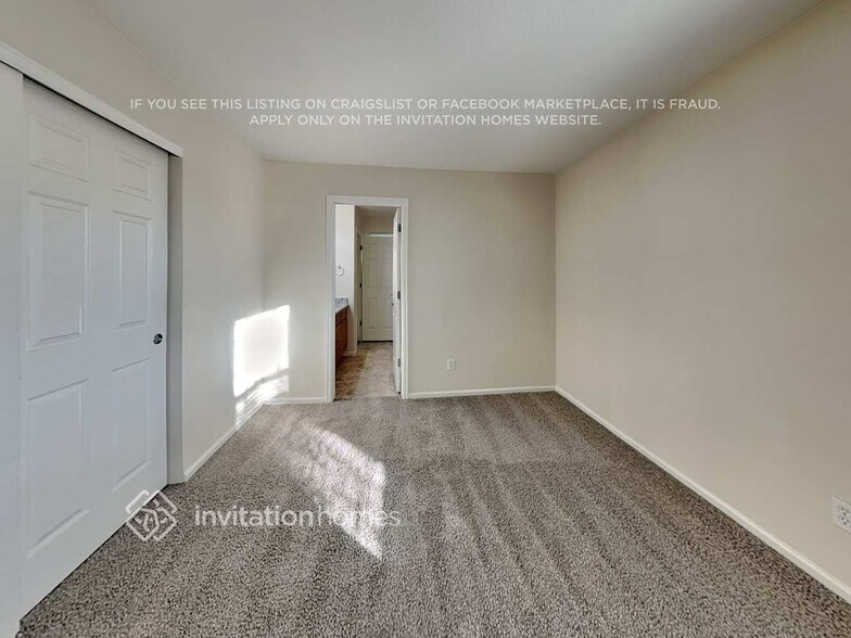 Building Photo - 16414 E 117th Ave