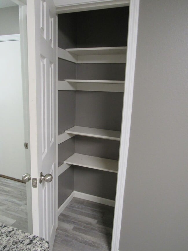 Building Photo - Contact Peggy  501 676 1758