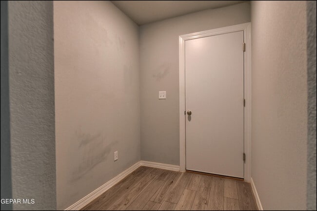 Building Photo - 14557 Faxon Yucca