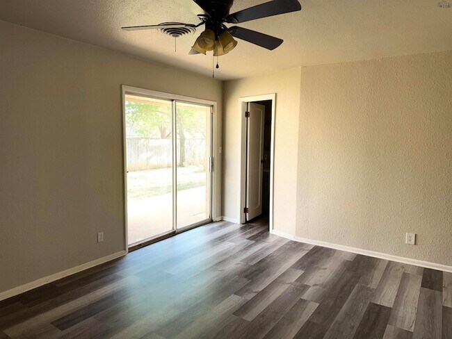 Building Photo - 4205 York St