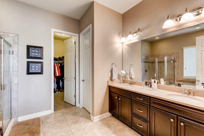 Building Photo - 14110 Sierra Ridge Dr