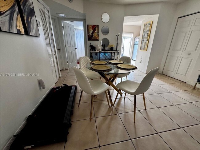 Building Photo - 6746 SW 115th Ct