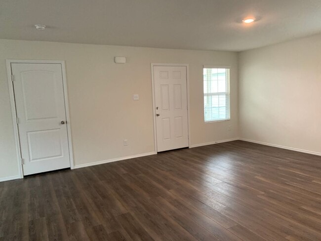 Building Photo - House for Lease in Forney