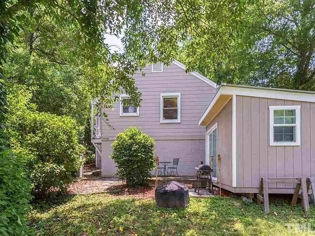 Building Photo - 2602 Wayland Dr