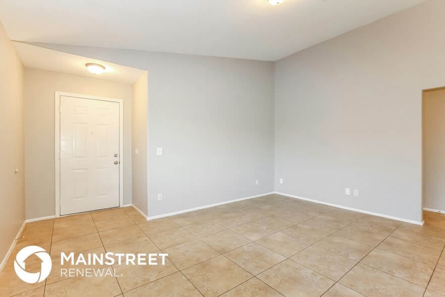 Building Photo - 2806 W Campo Bello Dr