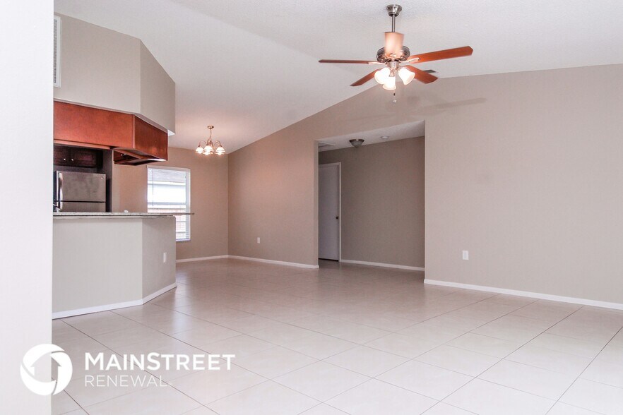 Building Photo - 4739 Whiteway Dr