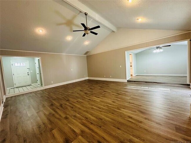 Building Photo - Beautiful 3 bed 2 bath in Union Schools